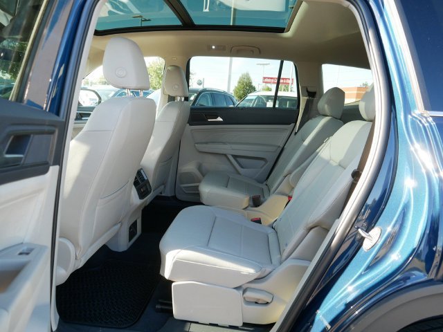 Certified 2023 Volkswagen Atlas SE w/ Panoramic Sunroof Package AWD/4WD image 17