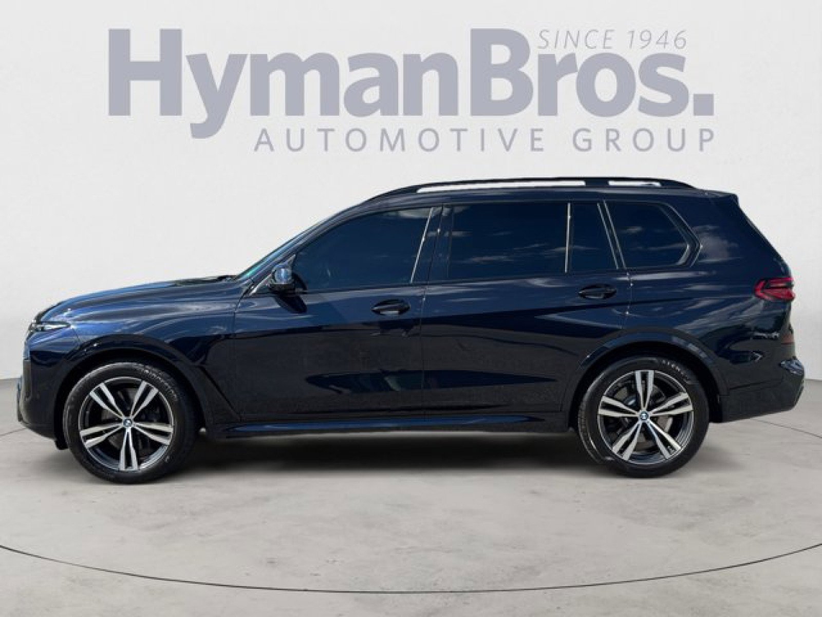 Used 2023 BMW X7 xDrive40i w/ Executive Package image 6