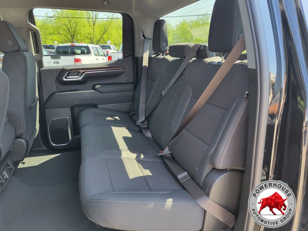 Used 2024 Chevrolet Silverado 1500 LT image 16