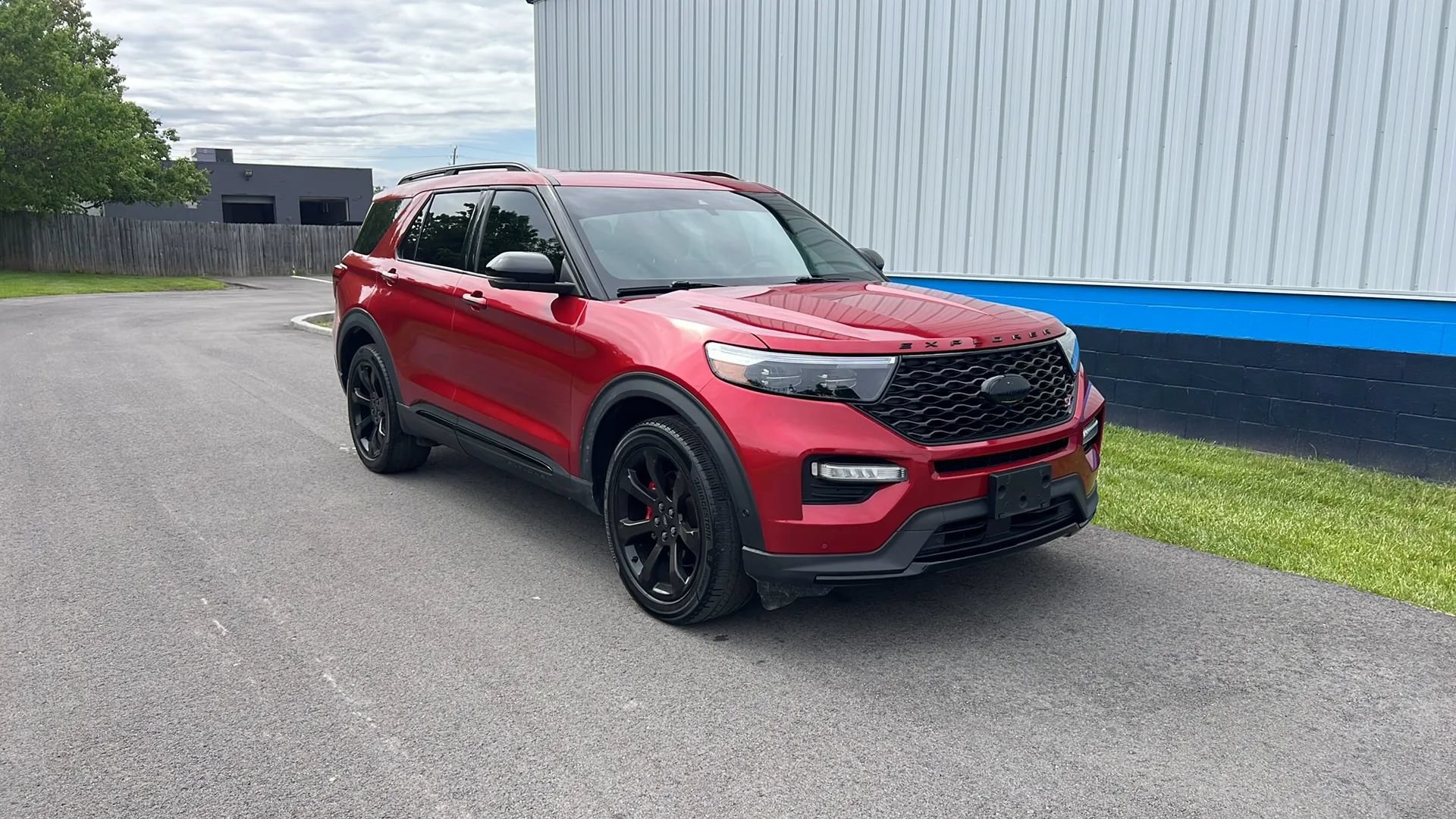 Used 2020 Ford Explorer ST w/ ST Street Pack AWD/4WD image 3