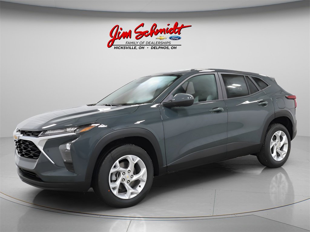 New 2026 Chevrolet Trax LS w/ LS Convenience Package image 2