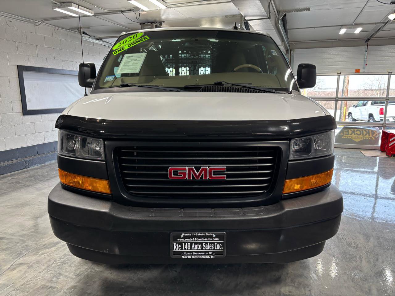 Used 2020 GMC Savana 2500 w/ Driver Convenience Package RWD image 3