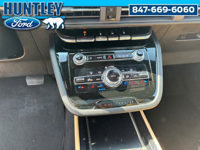 Used 2022 Lincoln Corsair Reserve w/ Equipment Group 201A image 25