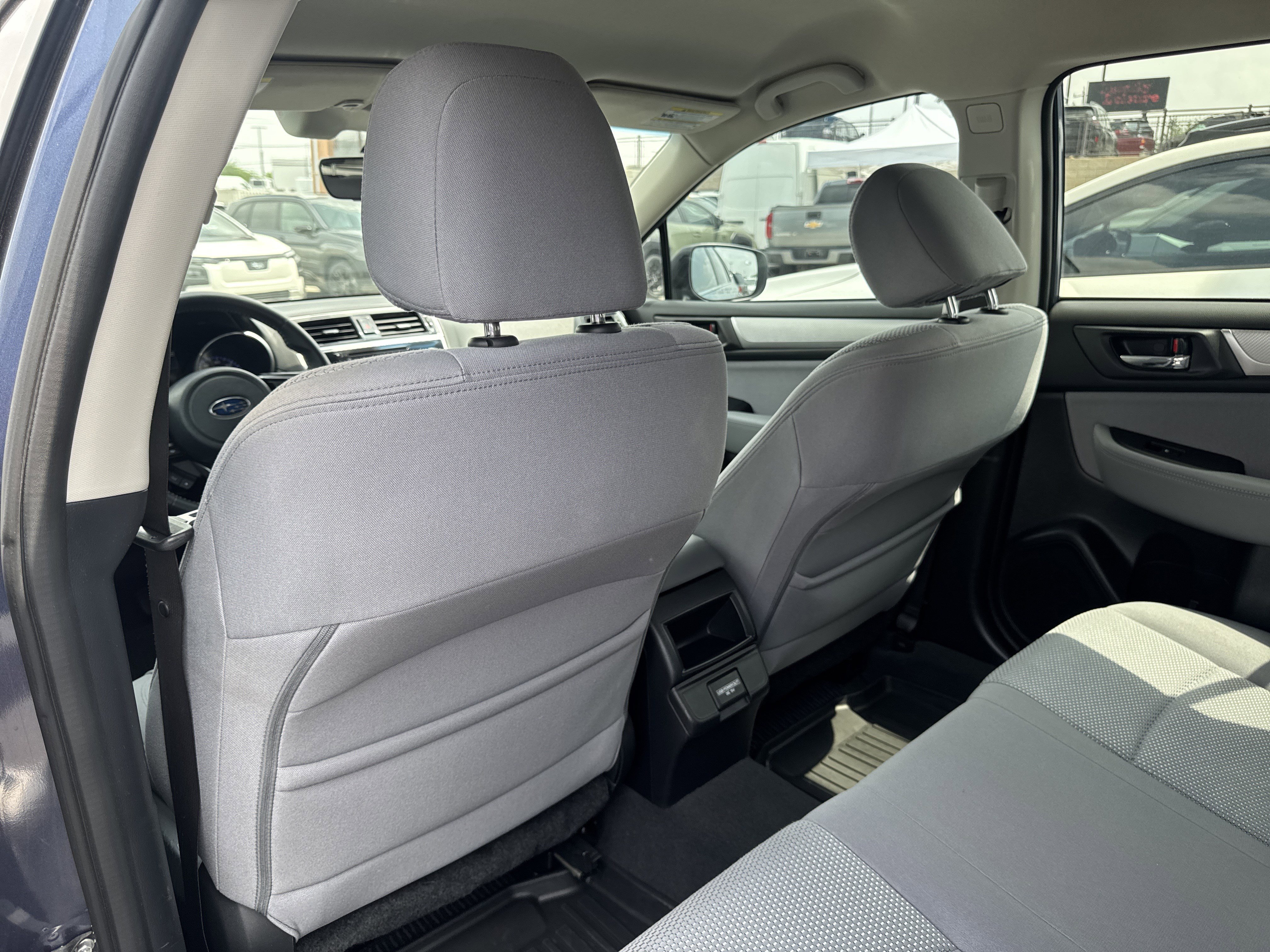Used 2018 Subaru Outback 2.5i Premium AWD/4WD image 25