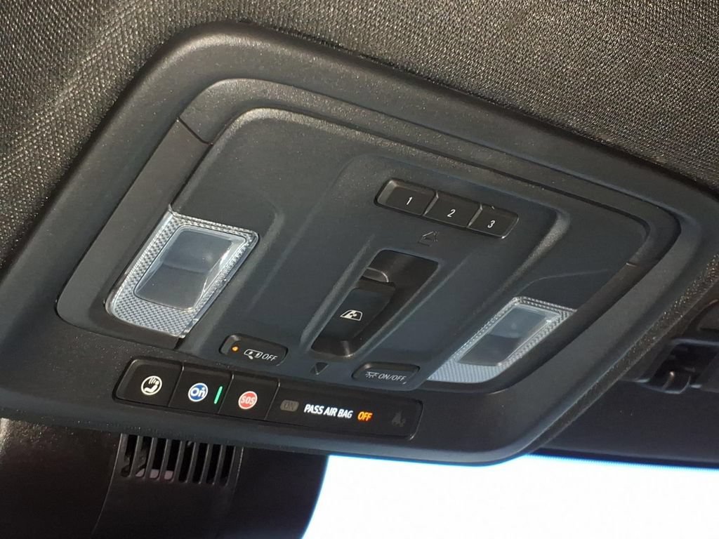 Used 2024 Chevrolet Silverado 1500 ZR2 AWD/4WD image 26