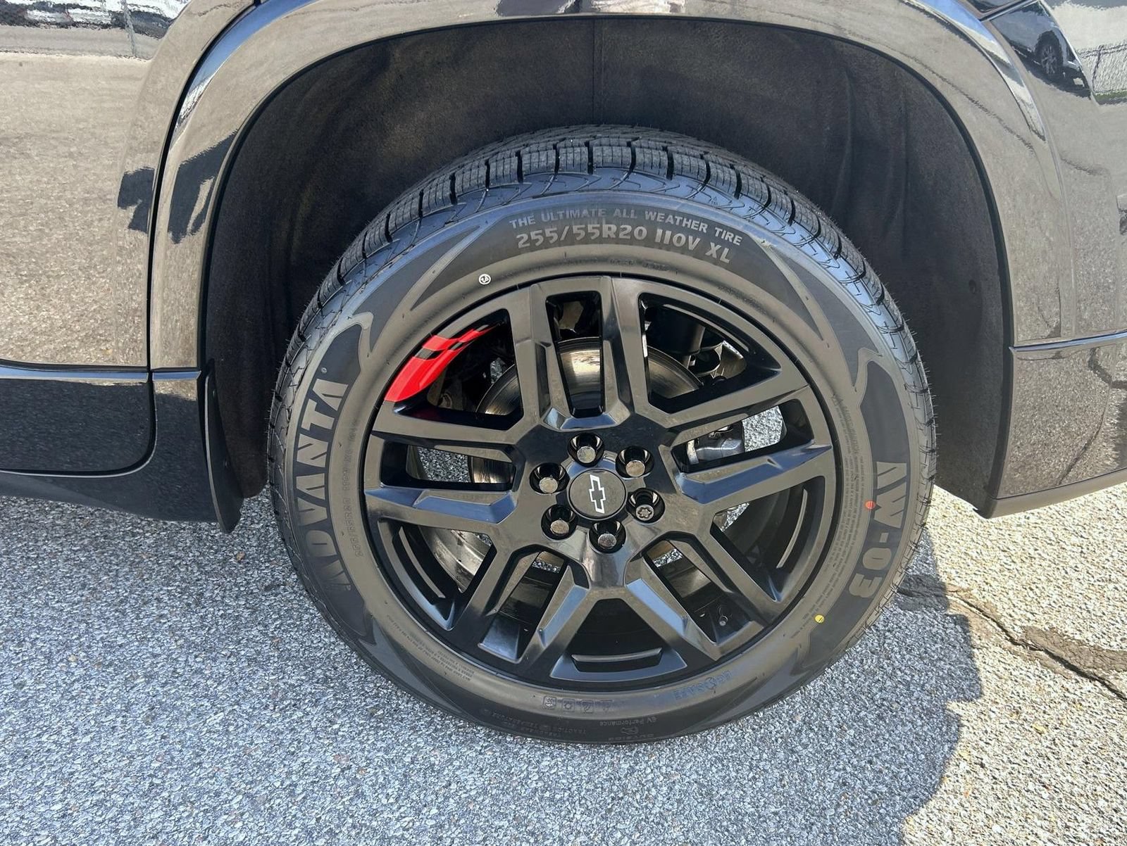 Certified 2023 Chevrolet Traverse Premier w/ Redline Edition AWD/4WD image 25