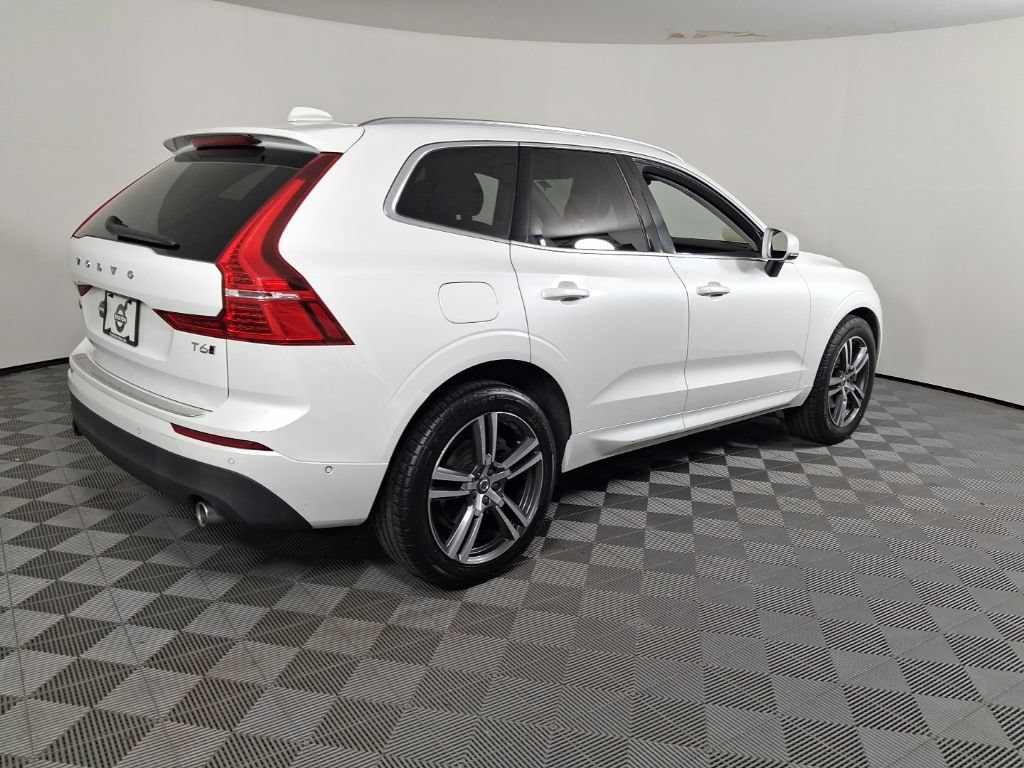Used 2018 Volvo XC60 T6 Momentum w/ Advanced Package AWD/4WD image 9