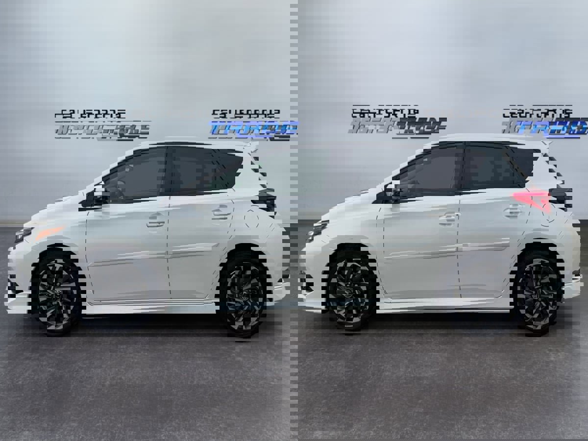 Used 2017 Toyota Corolla iM FWD image 8