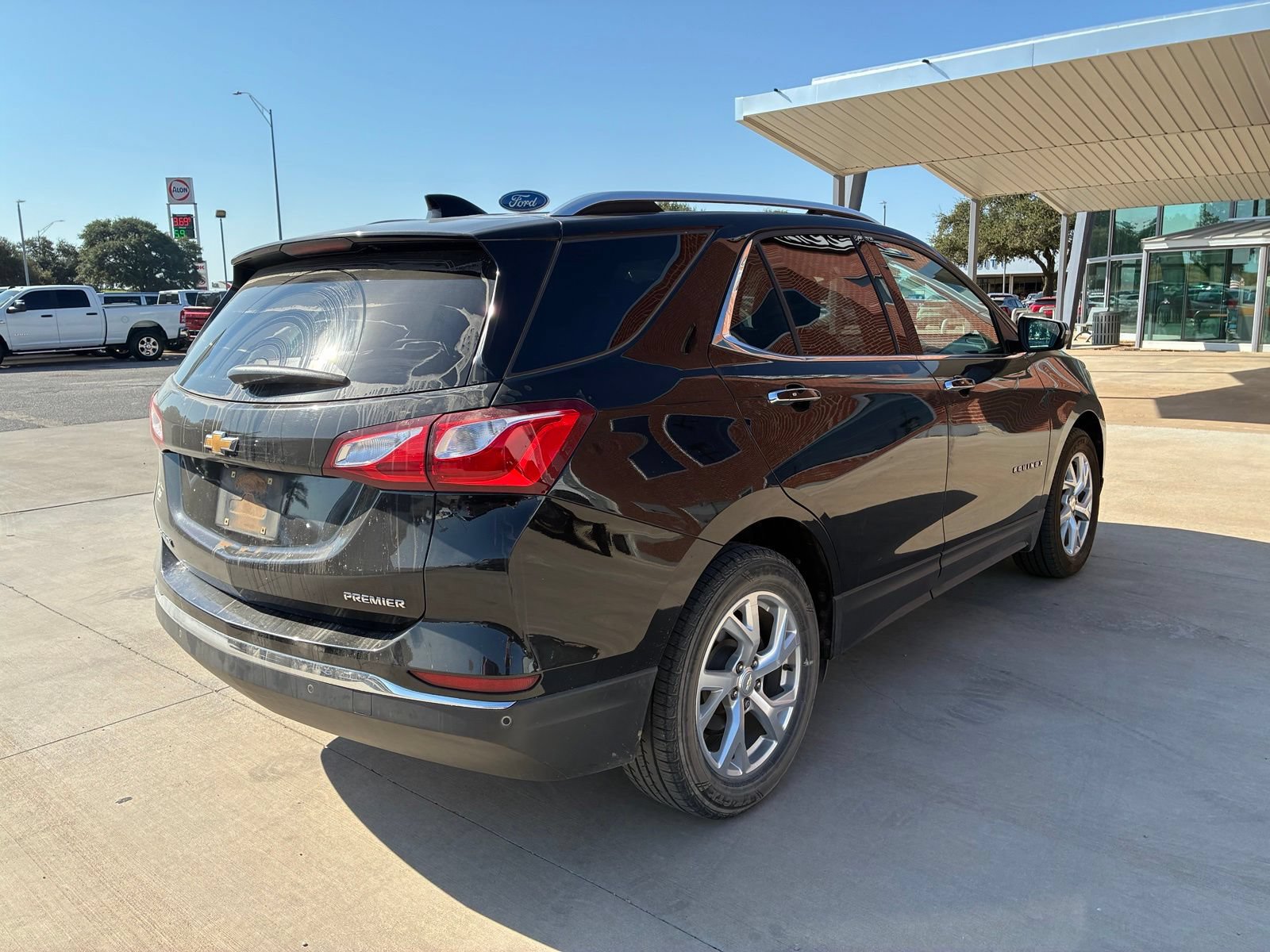 Used 2019 Chevrolet Equinox Premier FWD image 11