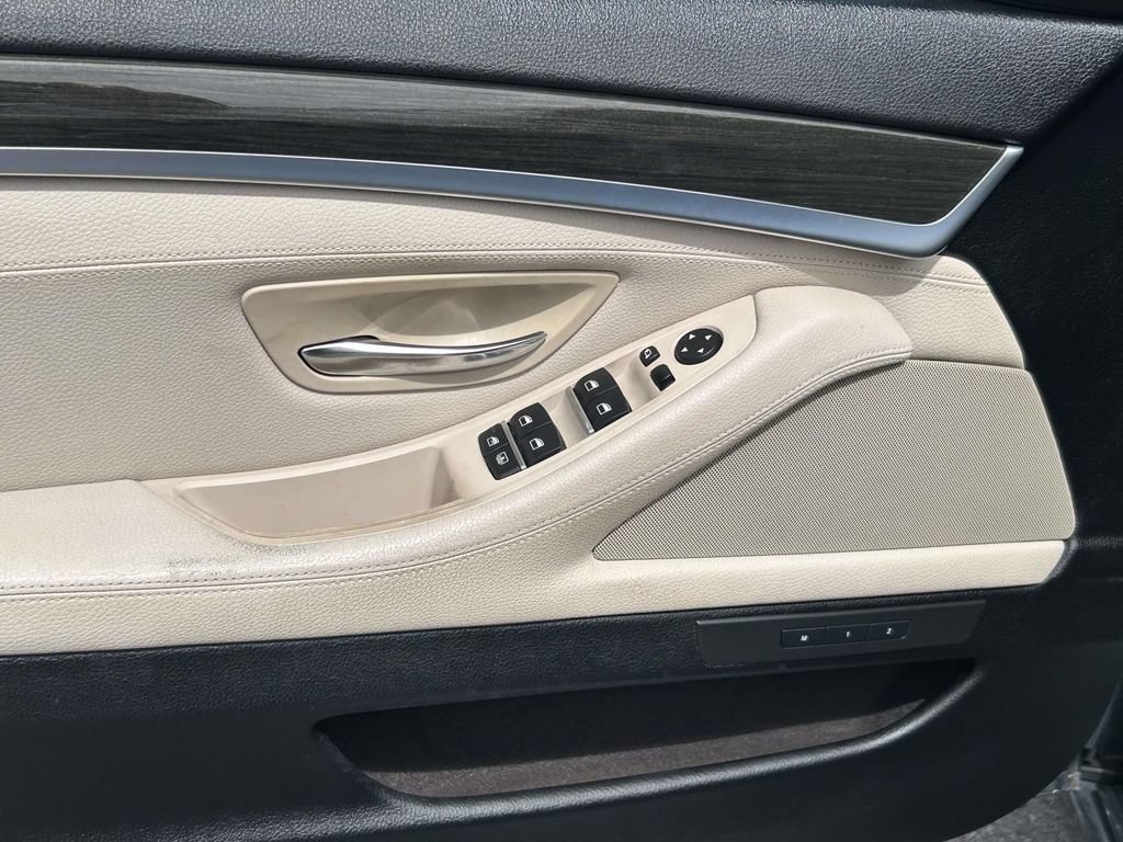 Used 2012 BMW 535i Sedan RWD image 19