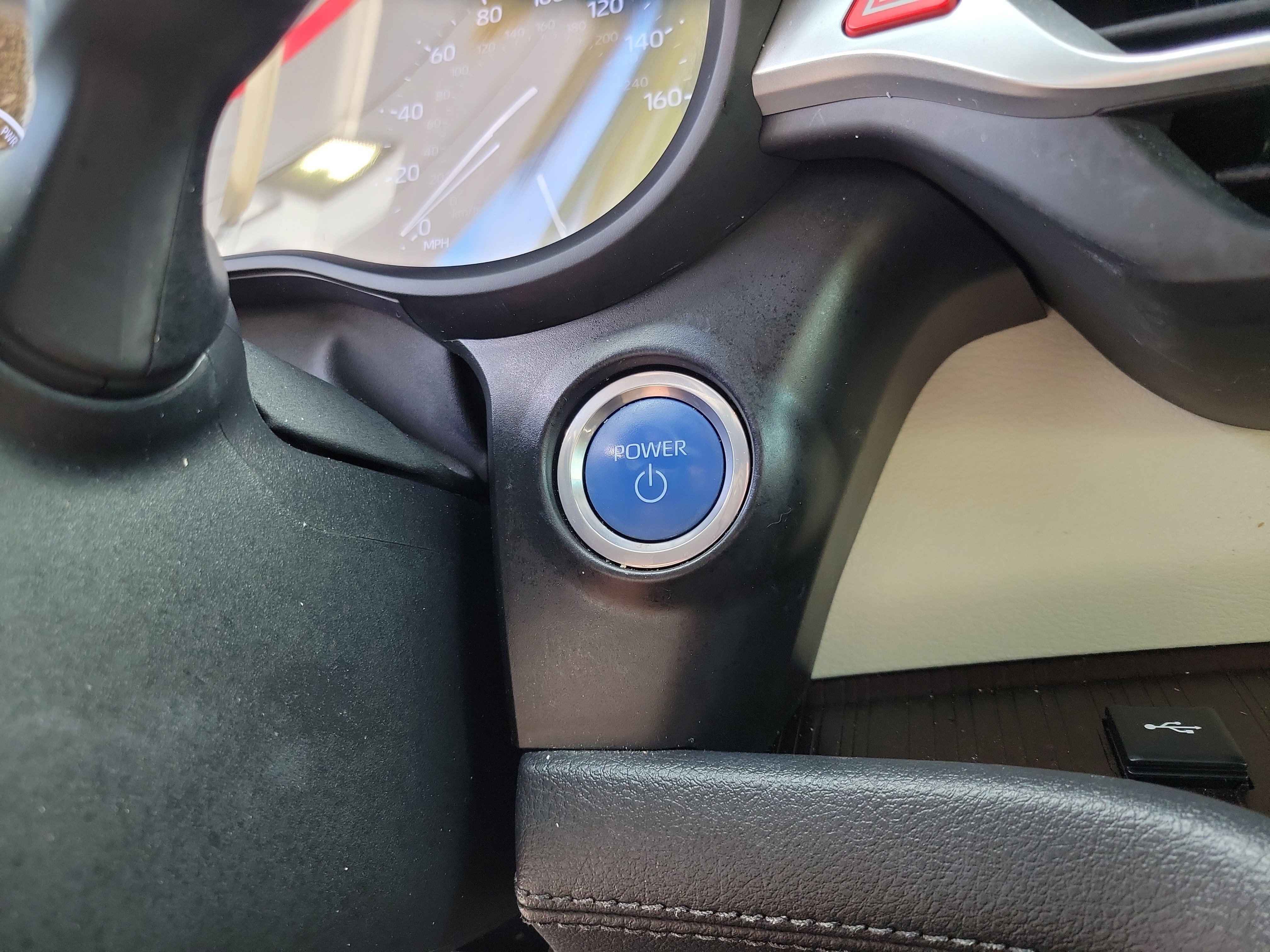 Certified 2024 Toyota Sienna XLE image 21