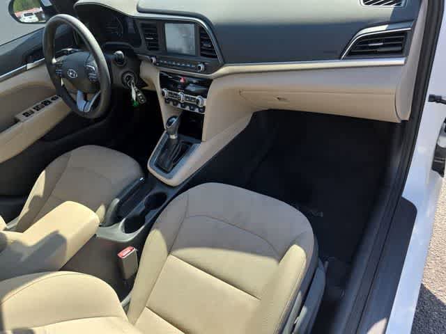 Used 2020 Hyundai Elantra SEL FWD image 15