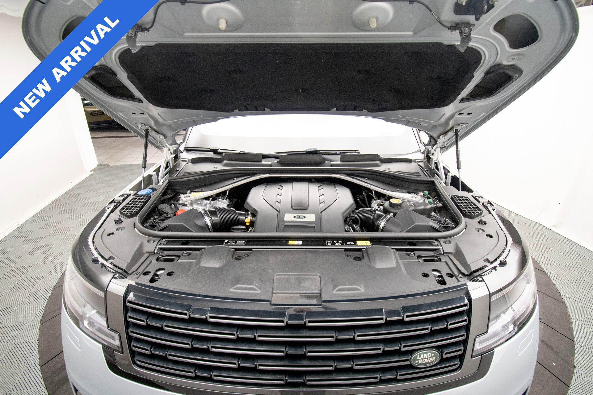 Used 2023 Land Rover Range Rover SE image 35