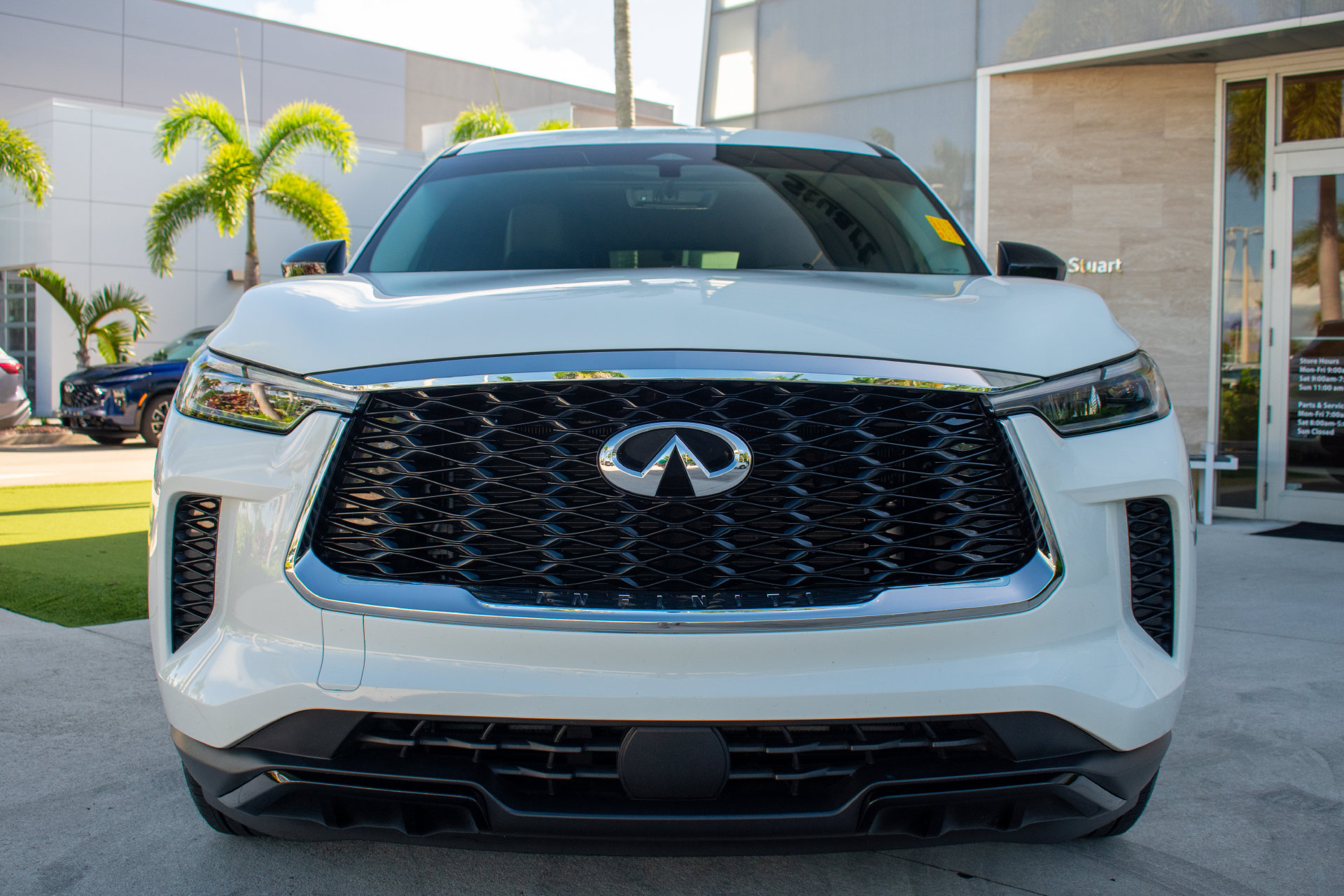 Certified 2024 INFINITI QX60 Pure FWD image 5