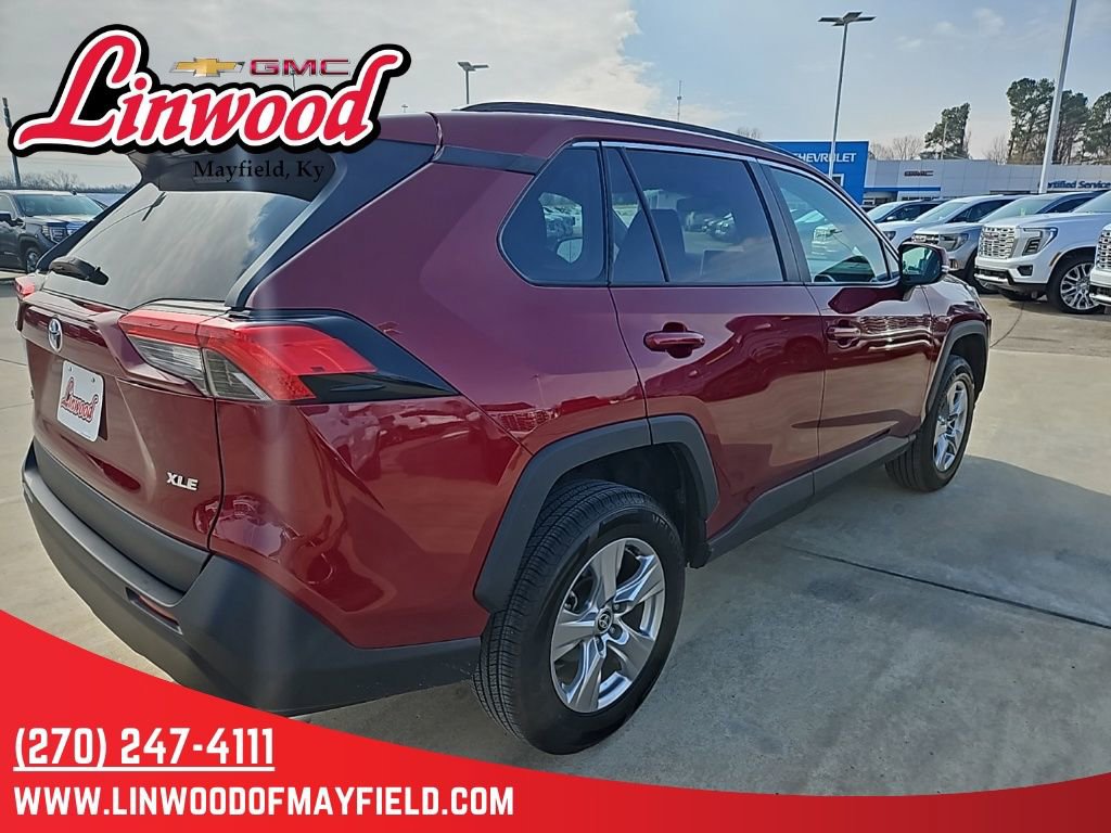 Used 2023 Toyota RAV4 XLE image 2