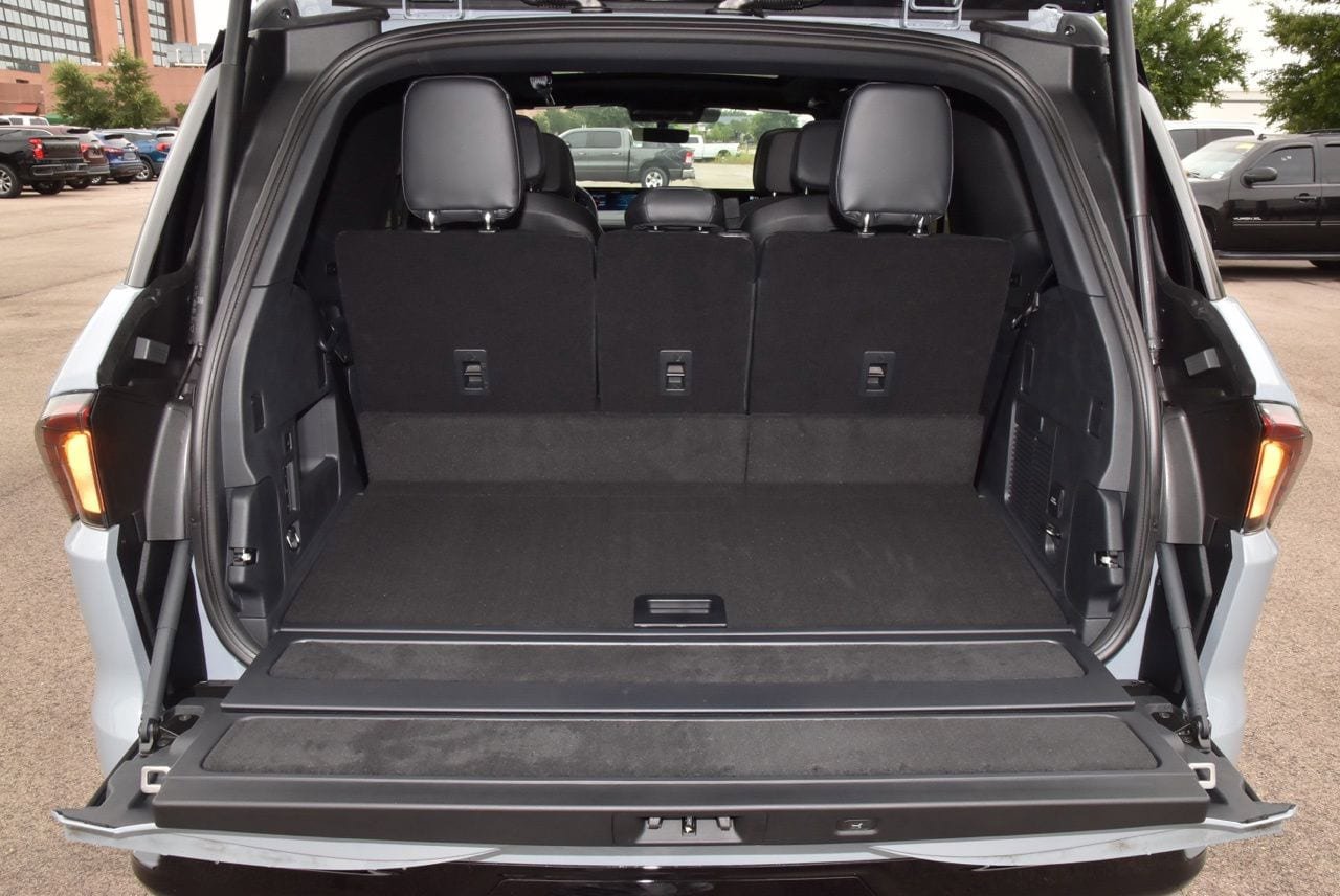 New 2026 Lincoln Navigator Reserve AWD/4WD image 41