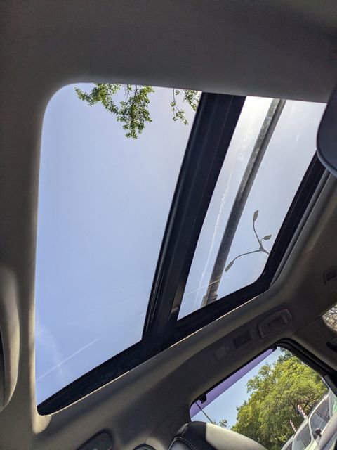 Used 2024 Nissan Pathfinder Platinum FWD image 28