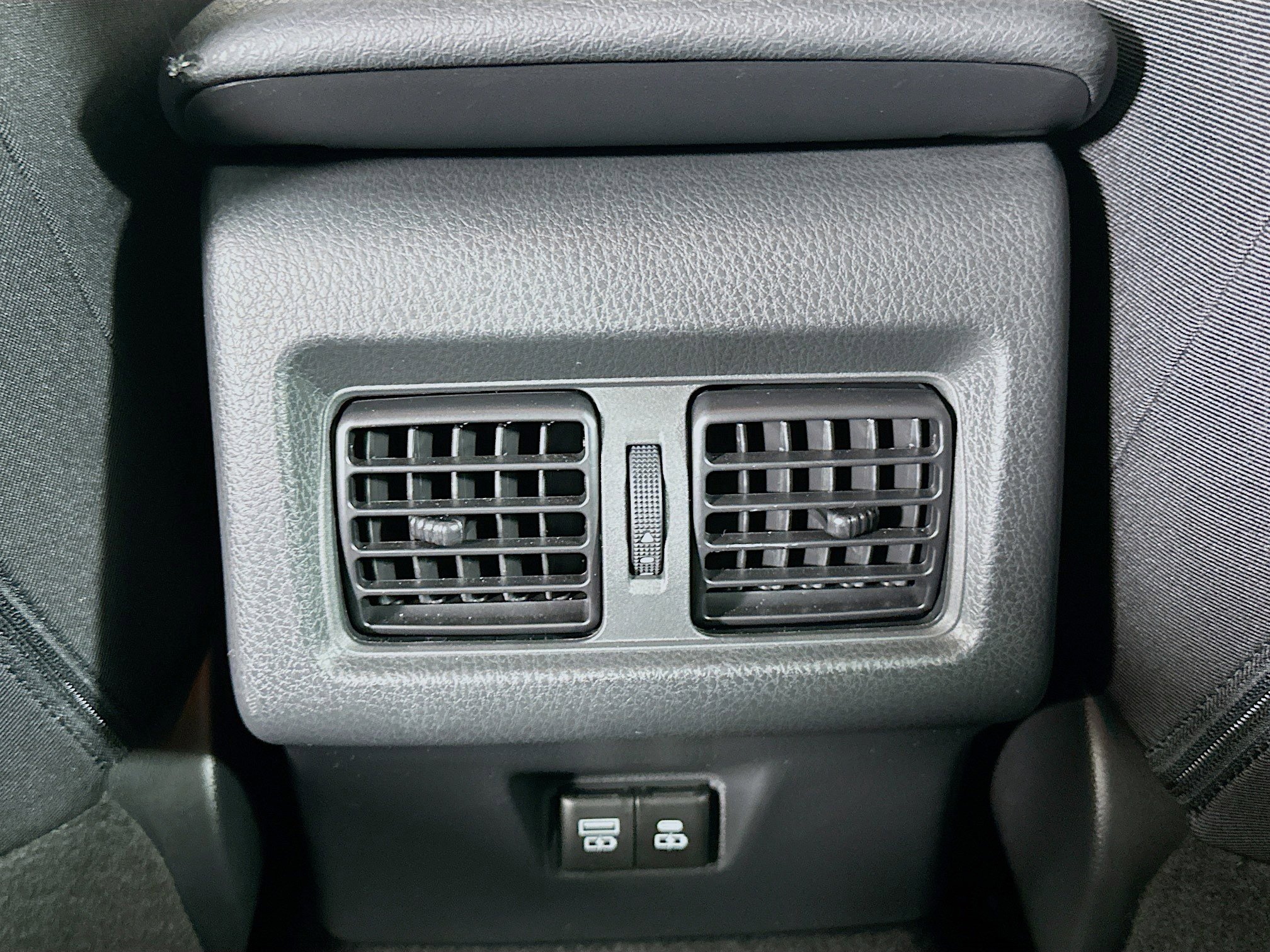 Used 2025 Toyota Camry LE image 26