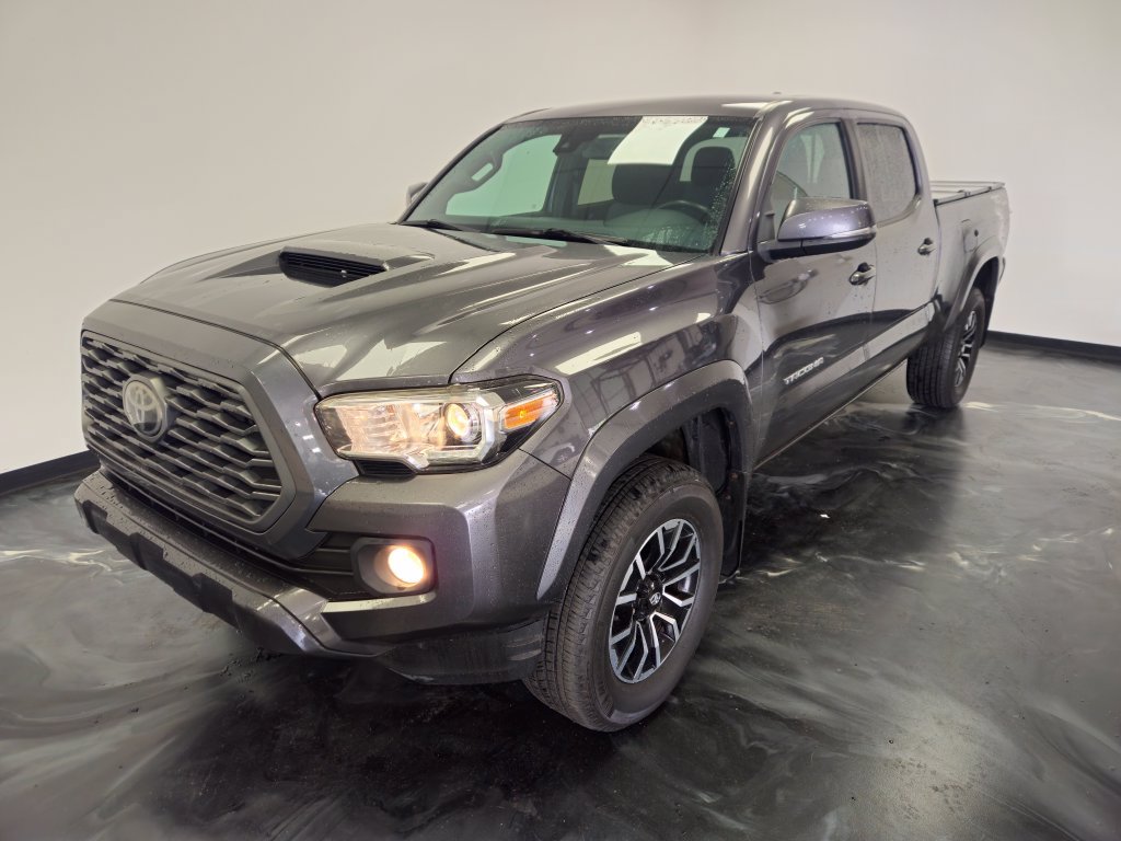Used 2020 Toyota Tacoma TRD Sport AWD/4WD image 17
