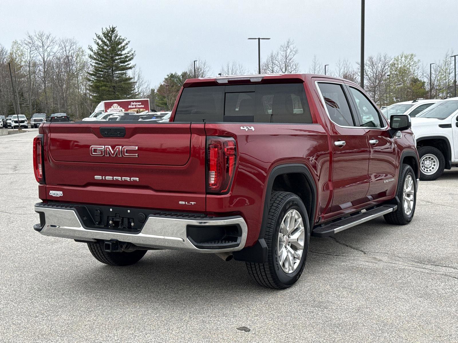 Used 2021 GMC Sierra 1500 SLT w/ SLT Premium Package AWD/4WD image 7