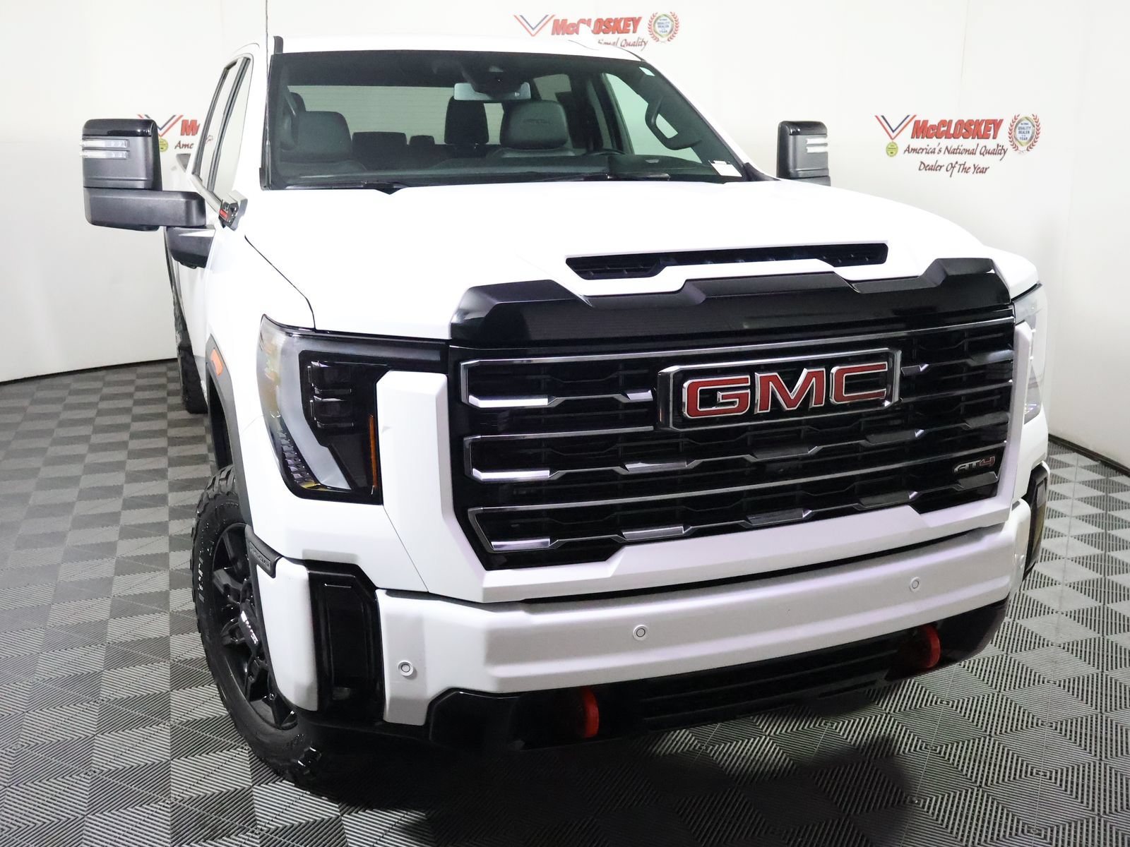 Used 2025 GMC Sierra 2500 AT4 AWD/4WD image 23