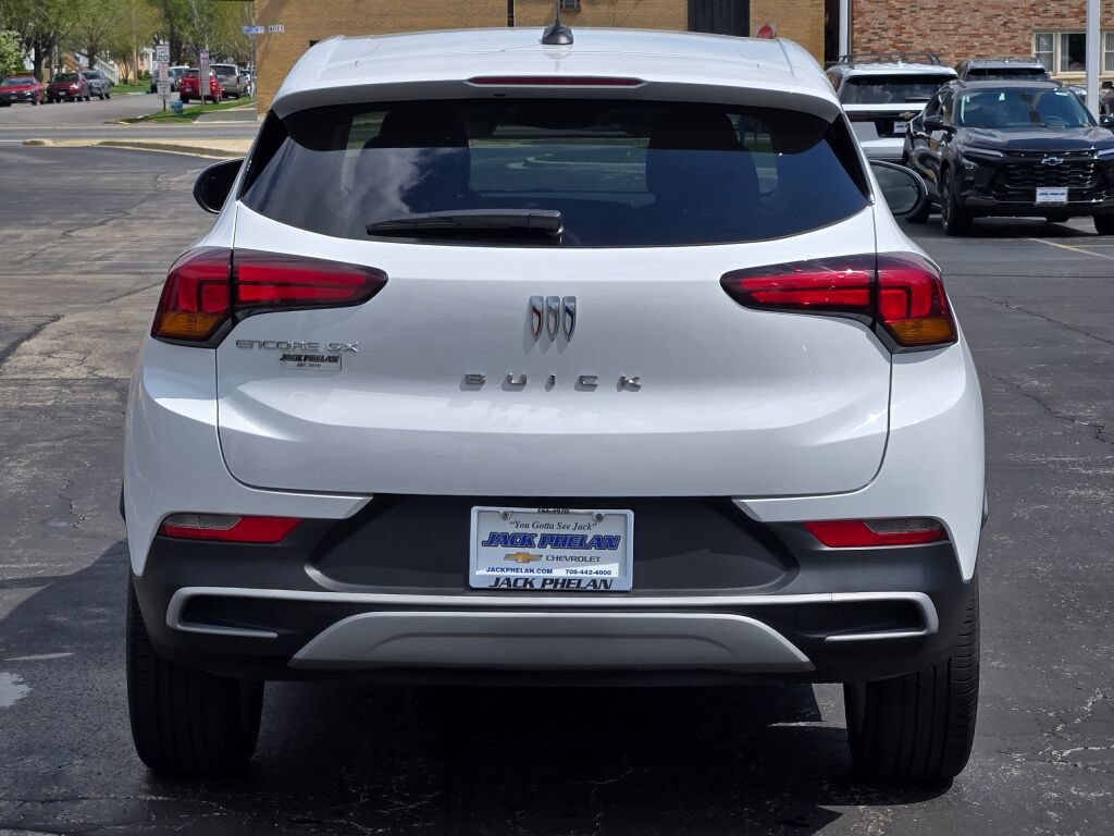 Certified 2025 Buick Encore GX Preferred FWD image 12