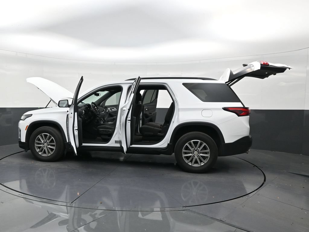 Used 2023 Chevrolet Traverse LT FWD image 30