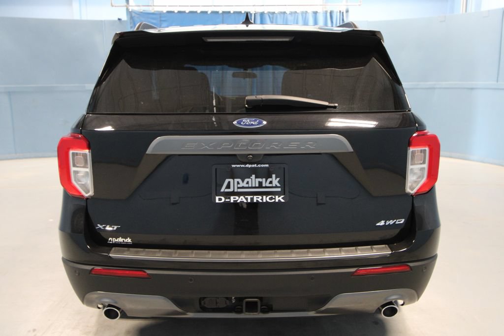Used 2024 Ford Explorer XLT w/ Equipment Group 202A AWD/4WD image 33