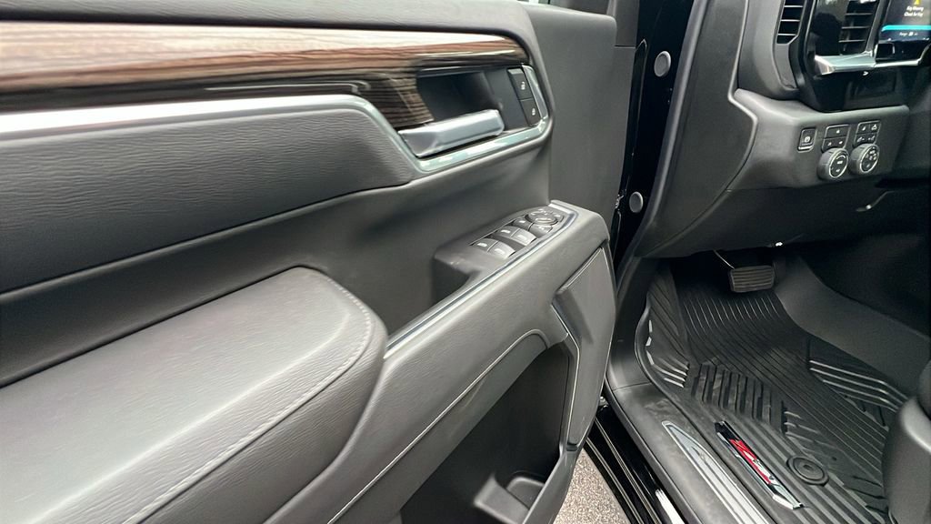 New 2026 Chevrolet Silverado 3500 LT w/ All Star Edition image 12