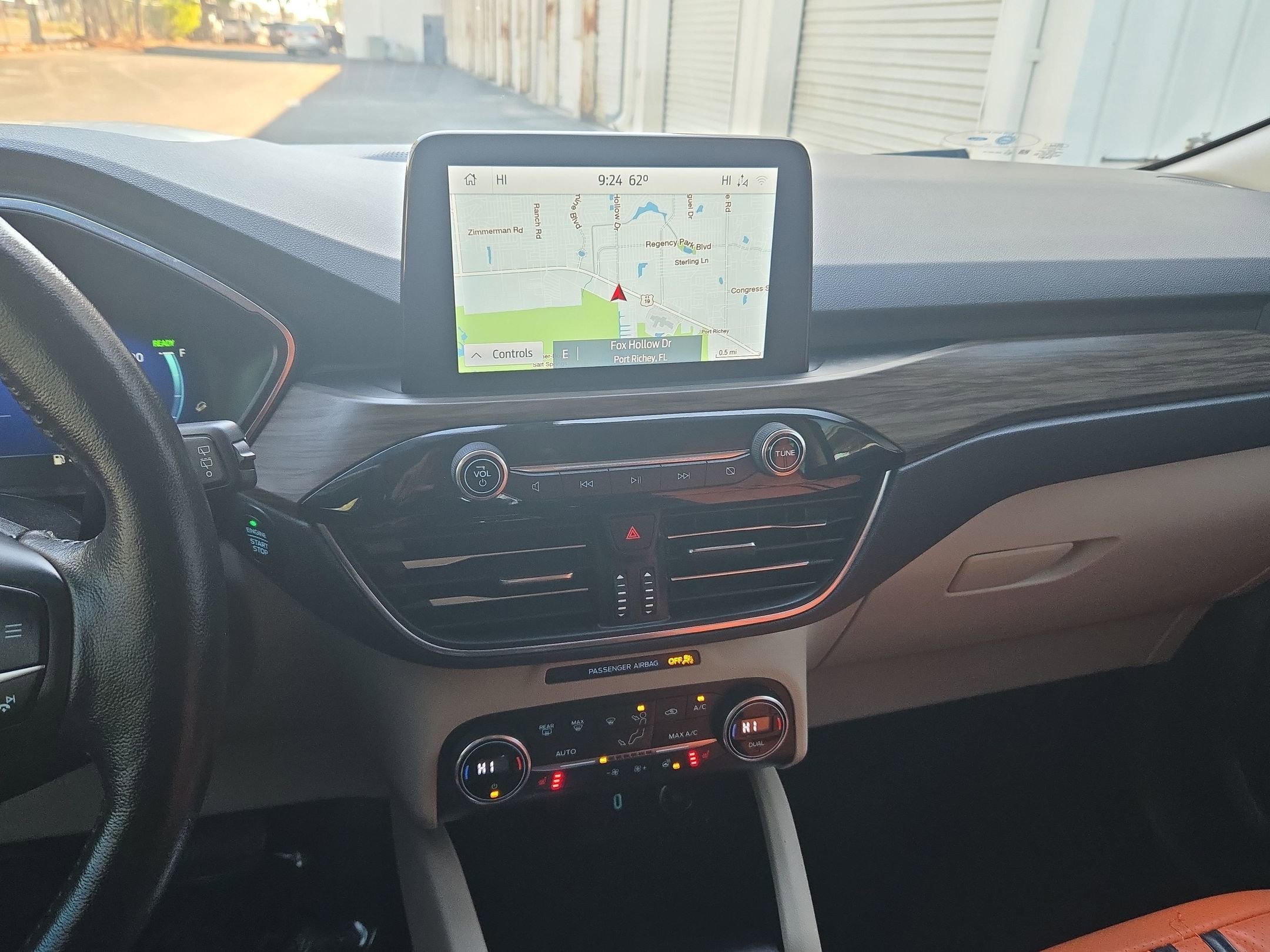 Used 2020 Ford Escape Titanium image 19