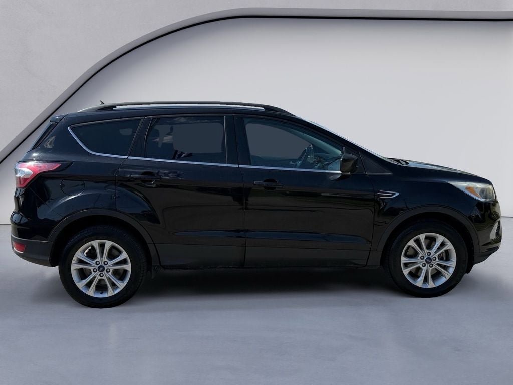 Used 2018 Ford Escape SE AWD/4WD image 6