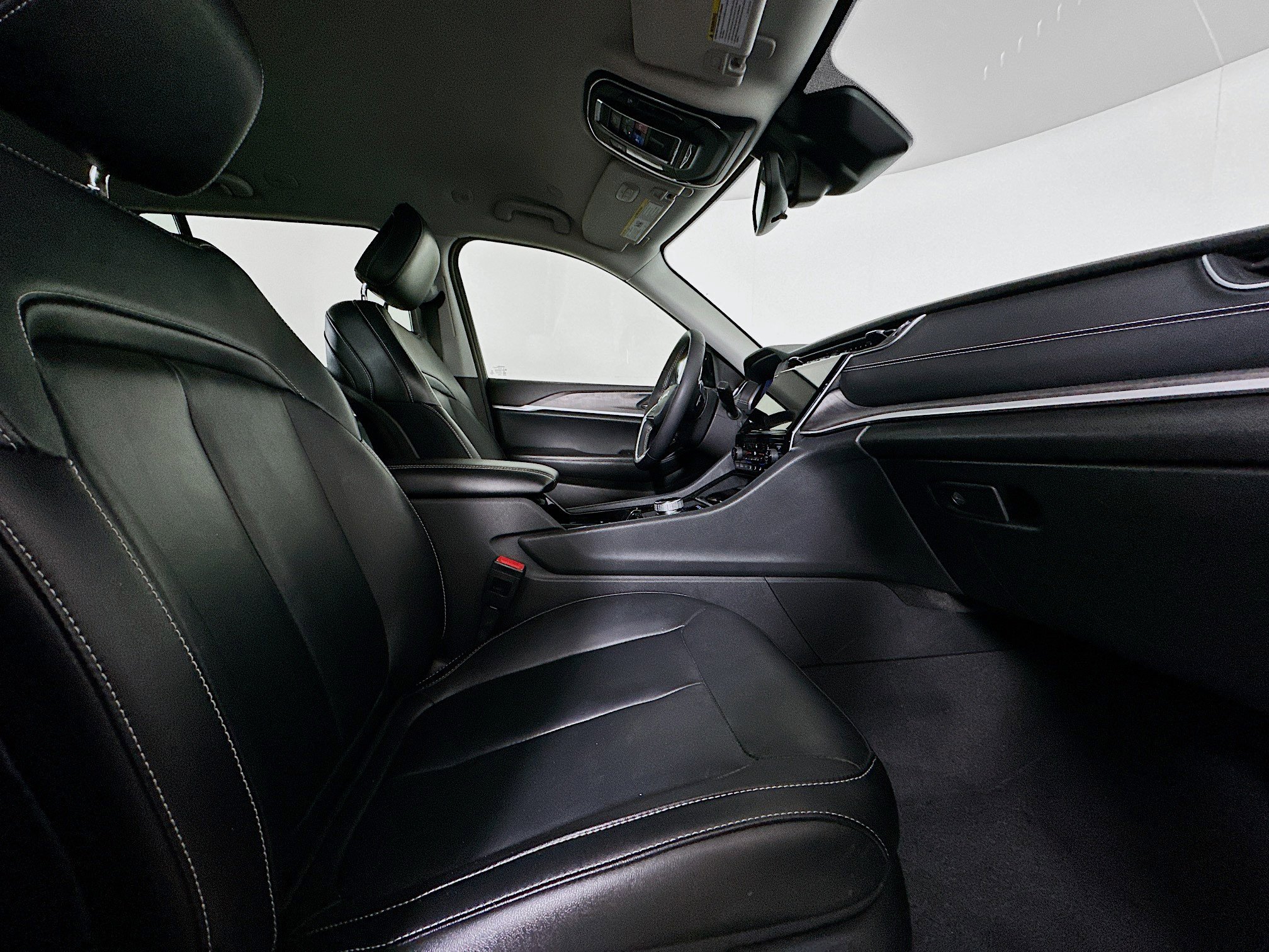 Used 2023 Jeep Grand Cherokee Limited w/ Trailer Tow Prep Group (B) image 32