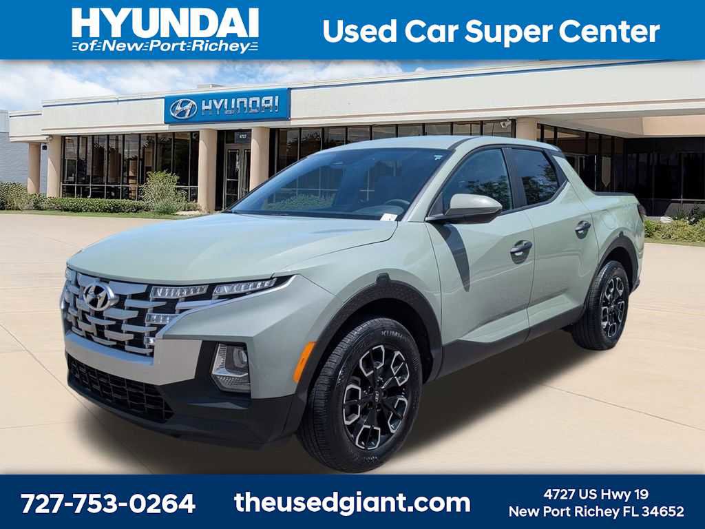 Used 2023 Hyundai Santa Cruz SE AWD/4WD image 1