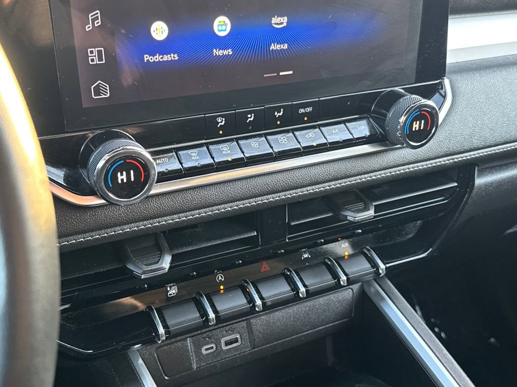 Used 2023 Chevrolet Colorado LT w/ LT Convenience Package image 25