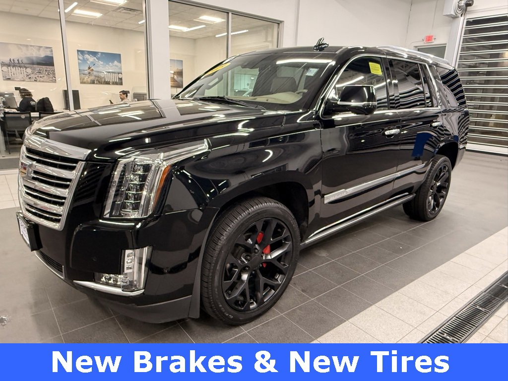 Used 2019 Cadillac Escalade Platinum image 3