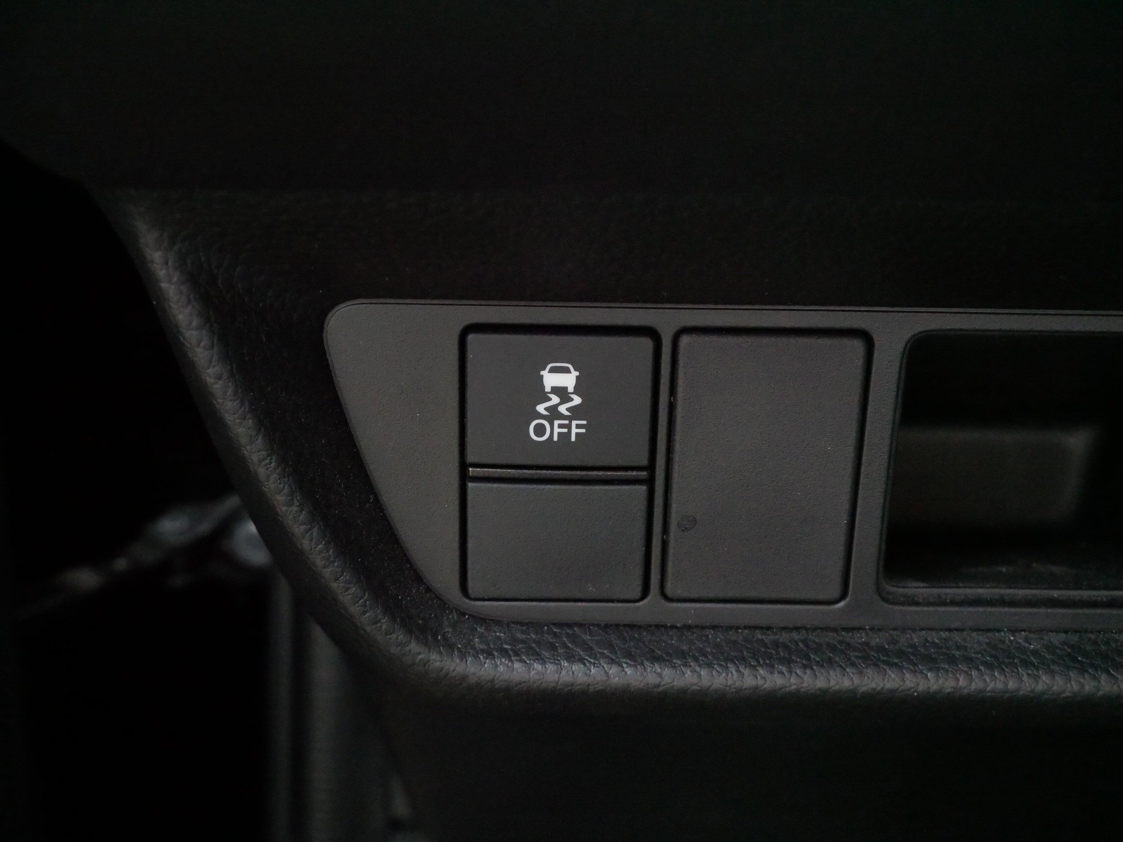 Used 2023 Honda HR-V LX image 28