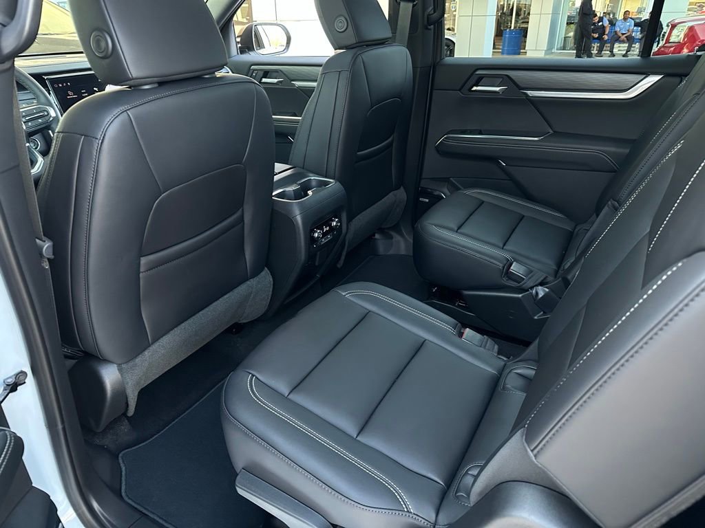 New 2026 GMC Acadia Elevation w/ Black Edition image 15