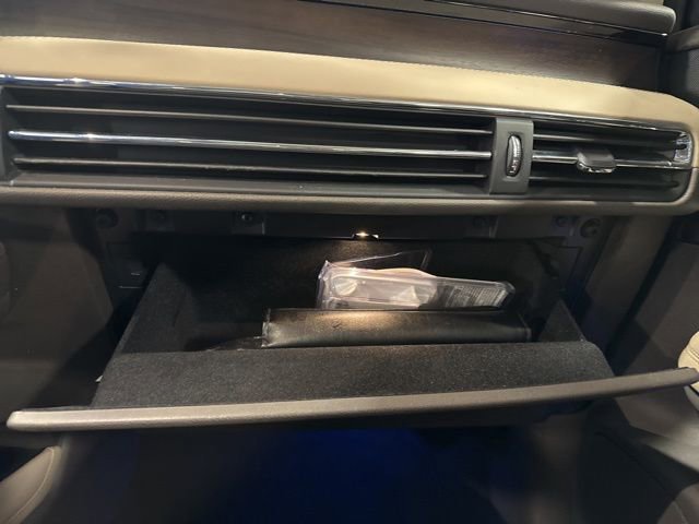 Used 2022 Lincoln Corsair Reserve w/ Equipment Group 201A image 29