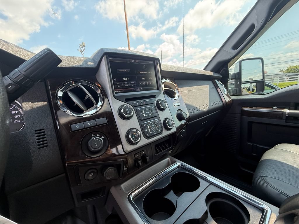 Used 2016 Ford F250 Platinum w/ FX4 Off-Road Package AWD/4WD image 18