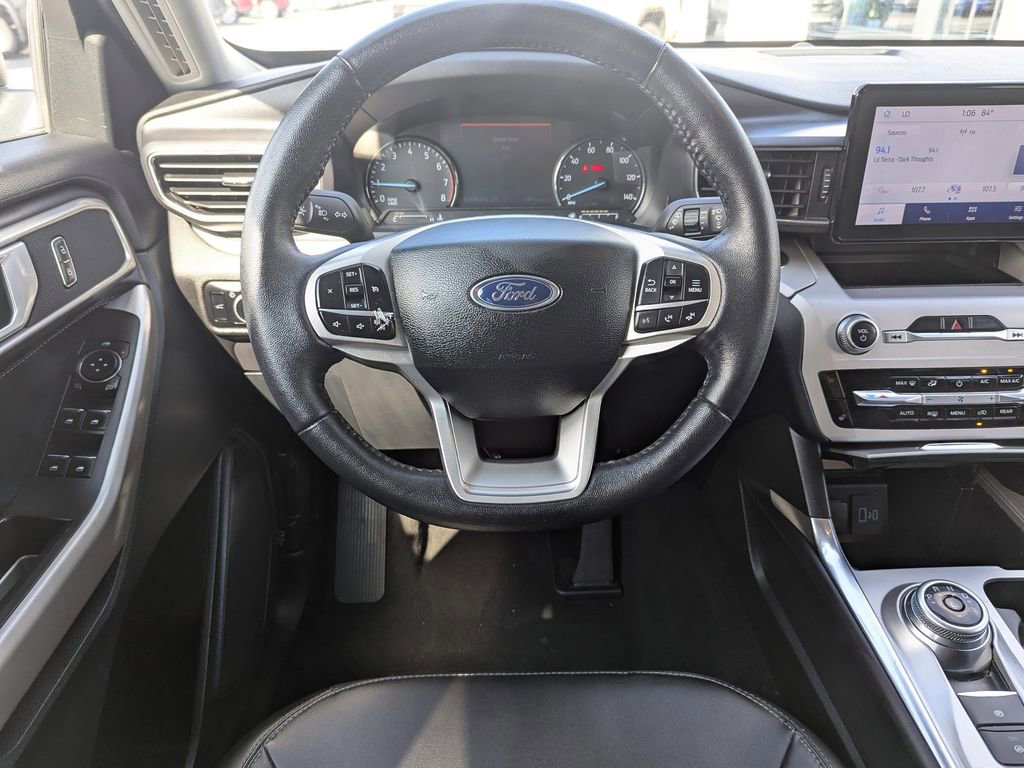 Used 2024 Ford Explorer XLT w/ Equipment Group 202A image 12