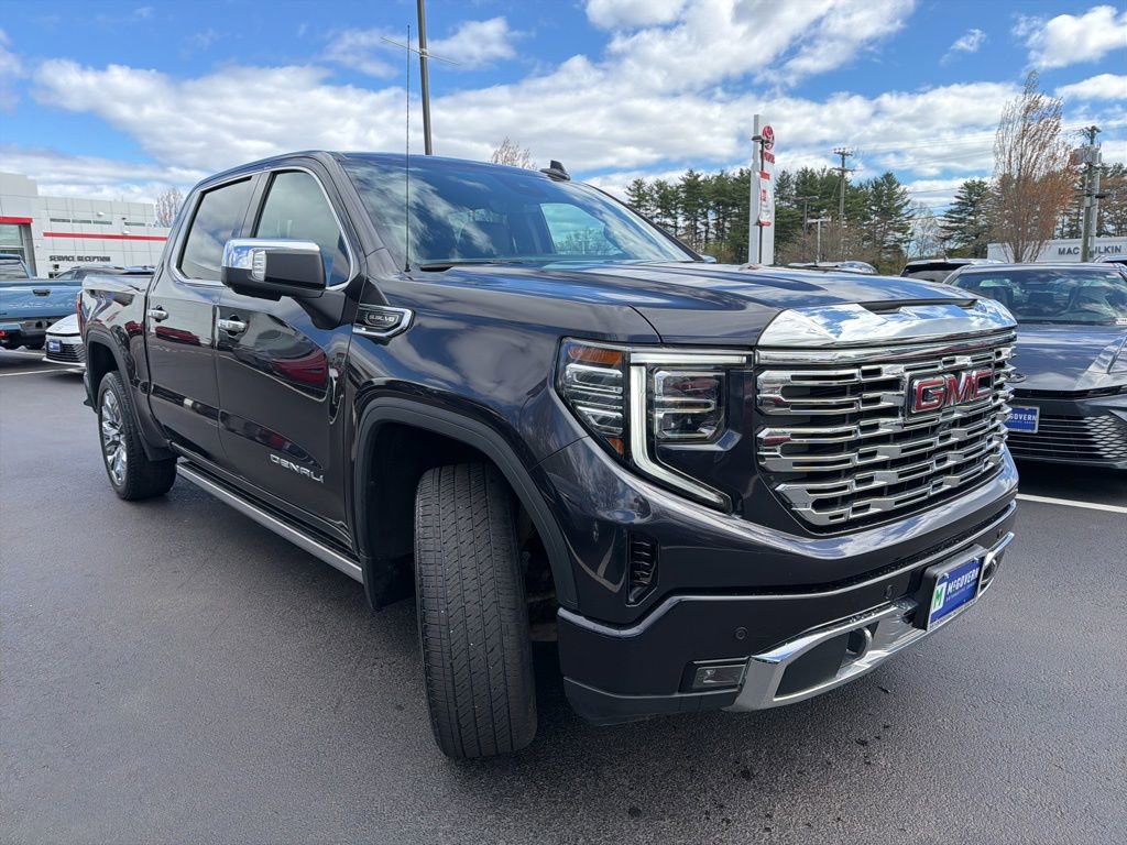 Used 2023 GMC Sierra 1500 Denali w/ Denali Reserve Package AWD/4WD image 3