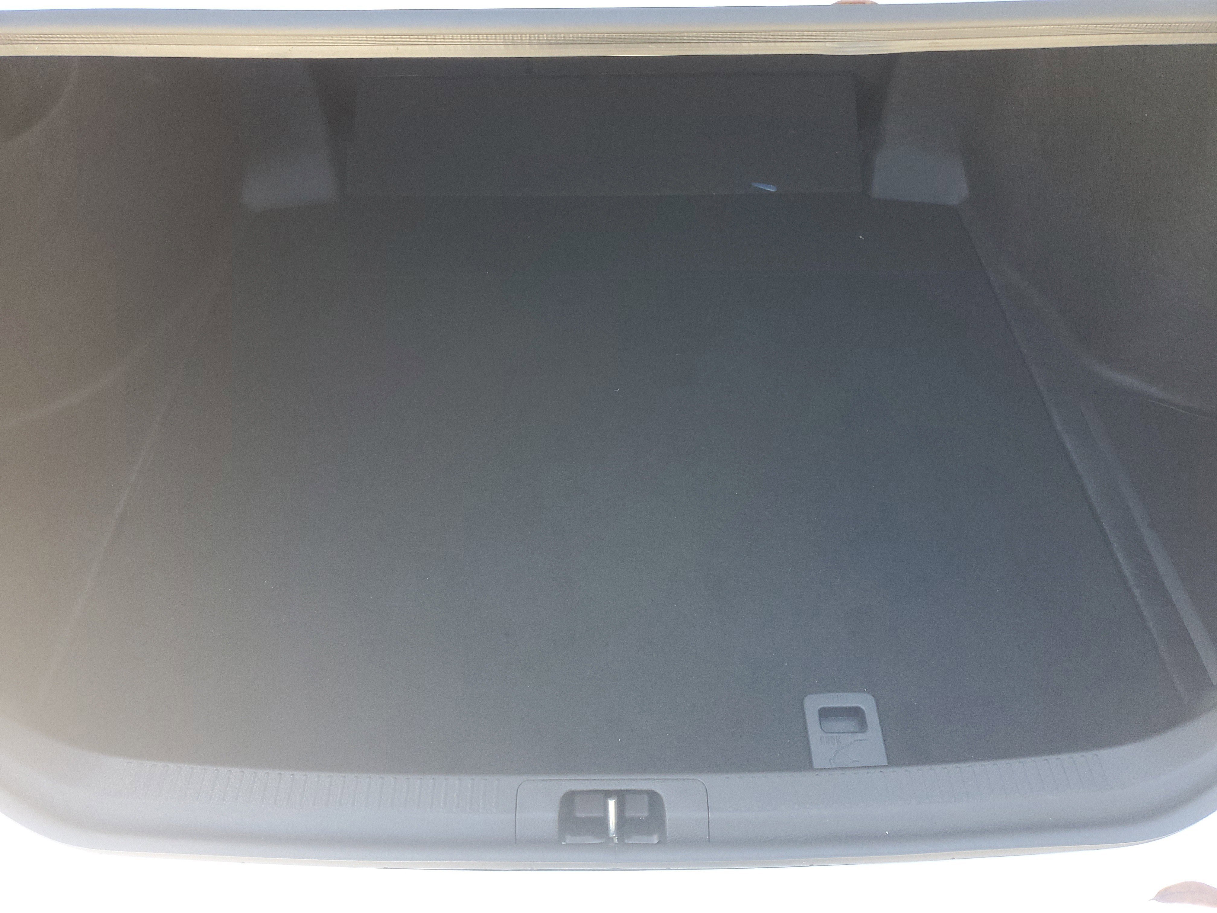 Certified 2025 Toyota Camry LE image 9