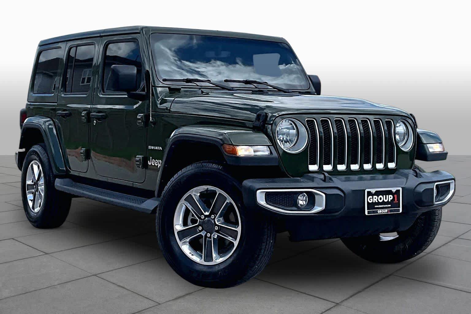 Used 2022 Jeep Wrangler Unlimited Sahara AWD/4WD image 3