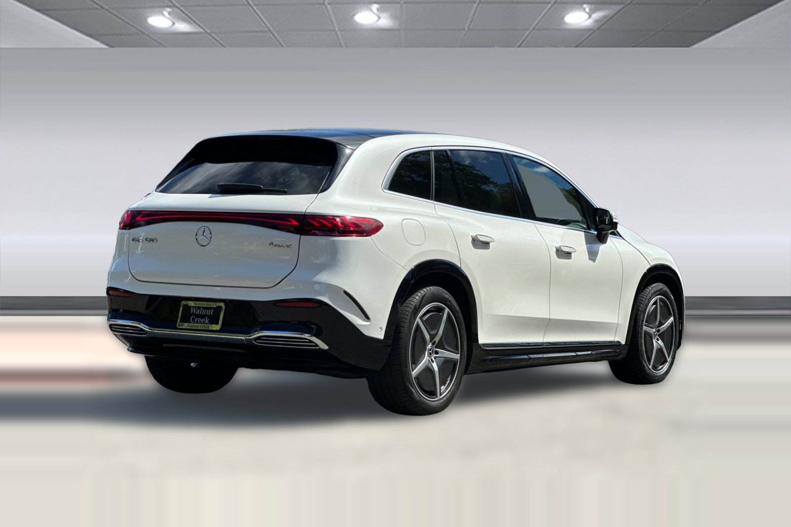Certified 2023 Mercedes-Benz EQS 580 4MATIC SUV image 9