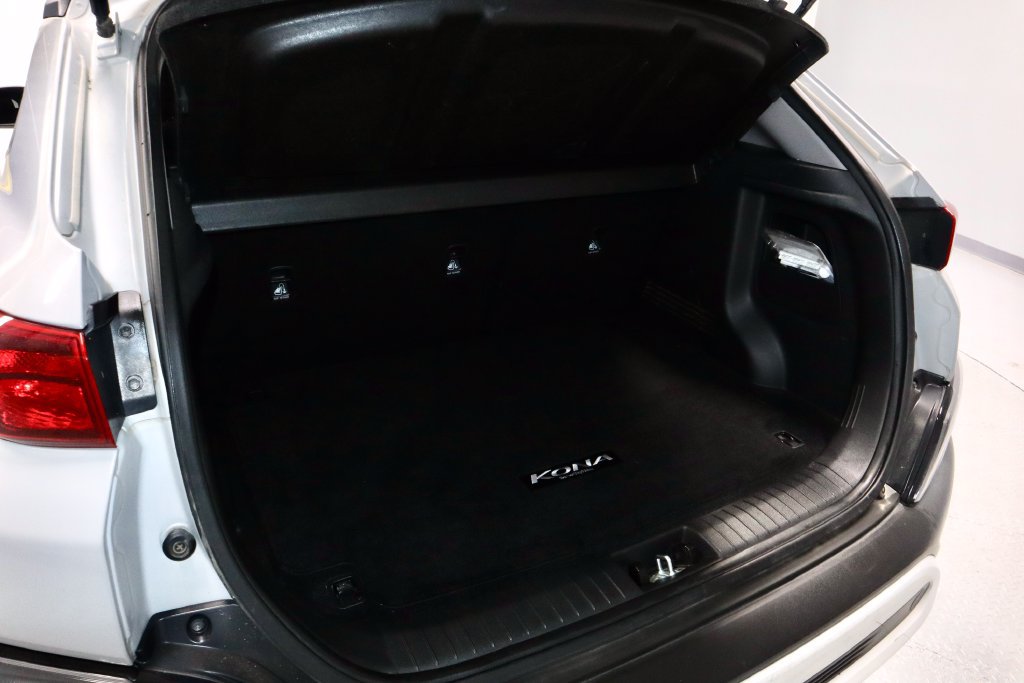 Used 2022 Hyundai Kona SEL FWD image 12