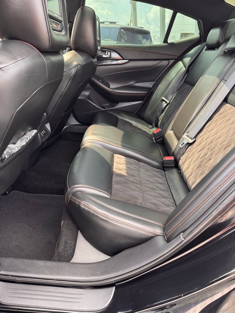 Used 2019 Nissan Maxima SR w/ Premium Package FWD image 11