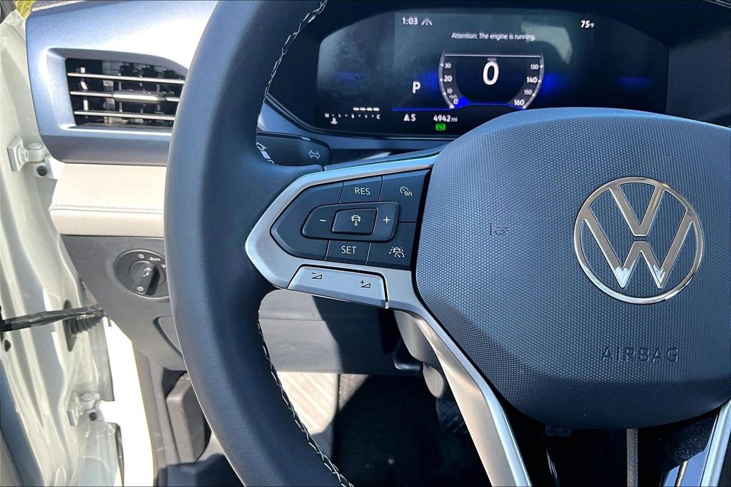 Used 2024 Volkswagen Taos SE image 10