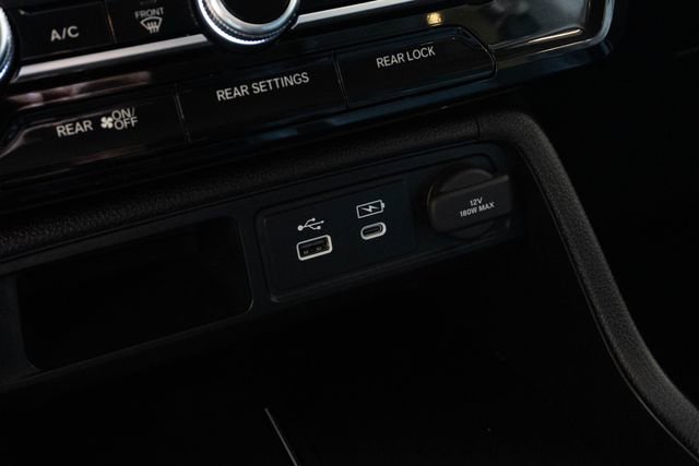 Used 2025 Honda Pilot EX-L image 31