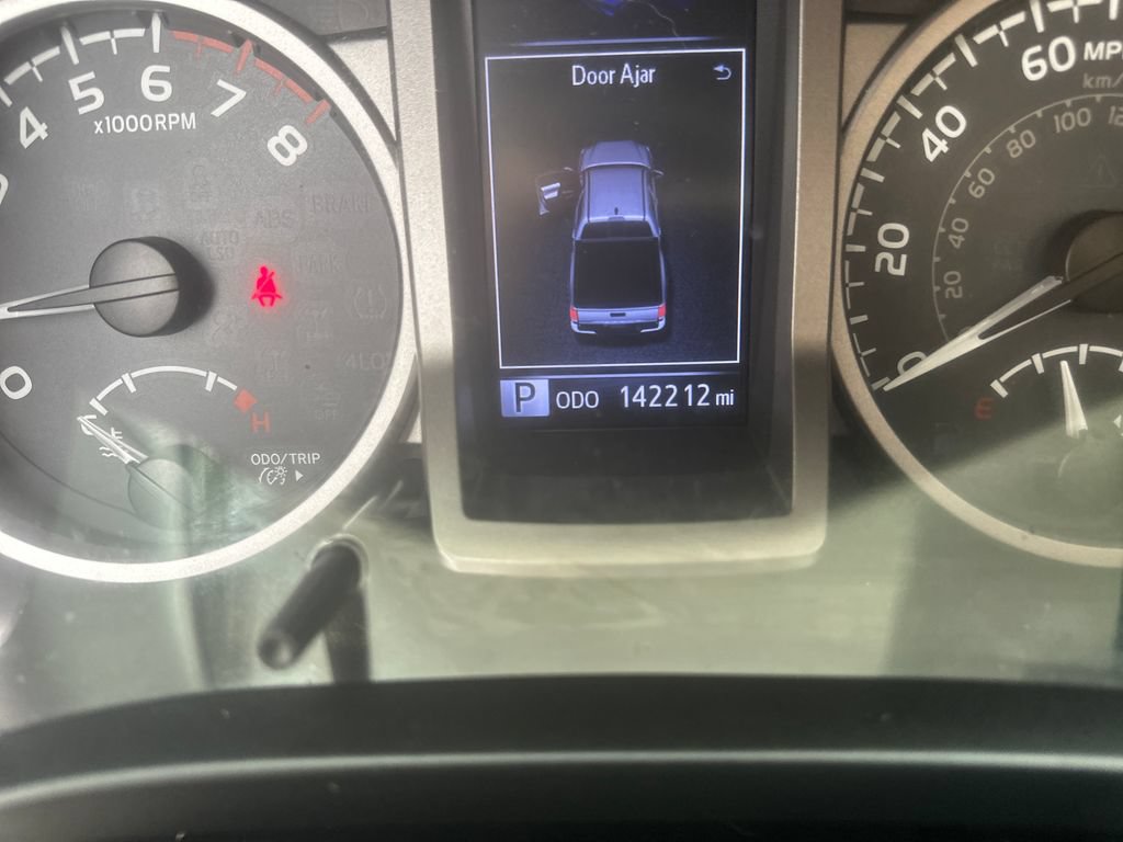 Used 2019 Toyota Tacoma SR5 RWD image 14