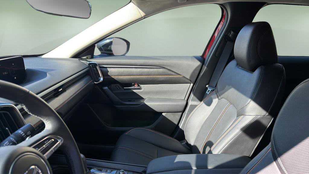 Certified 2025 MAZDA CX-50 2.5 Hybrid w/ Weather Package image 13